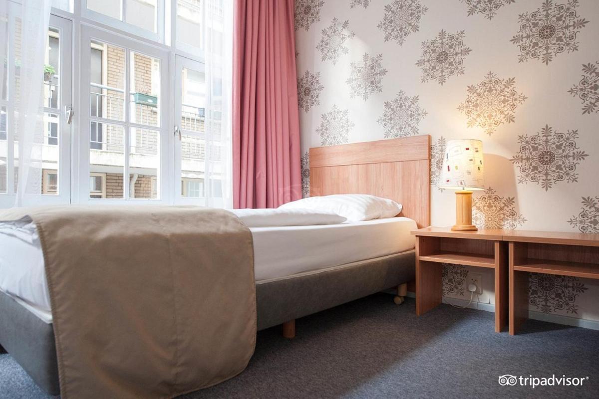 Rho Hotel Amsterdam Esterno foto