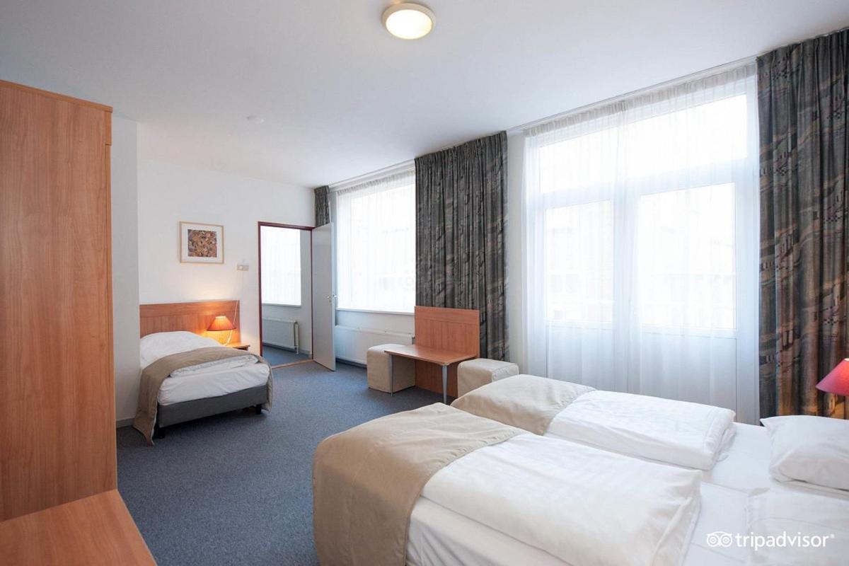 Rho Hotel Amsterdam Esterno foto